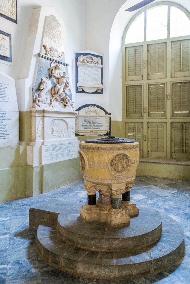 India 2014 - Mumbai 048.jpg